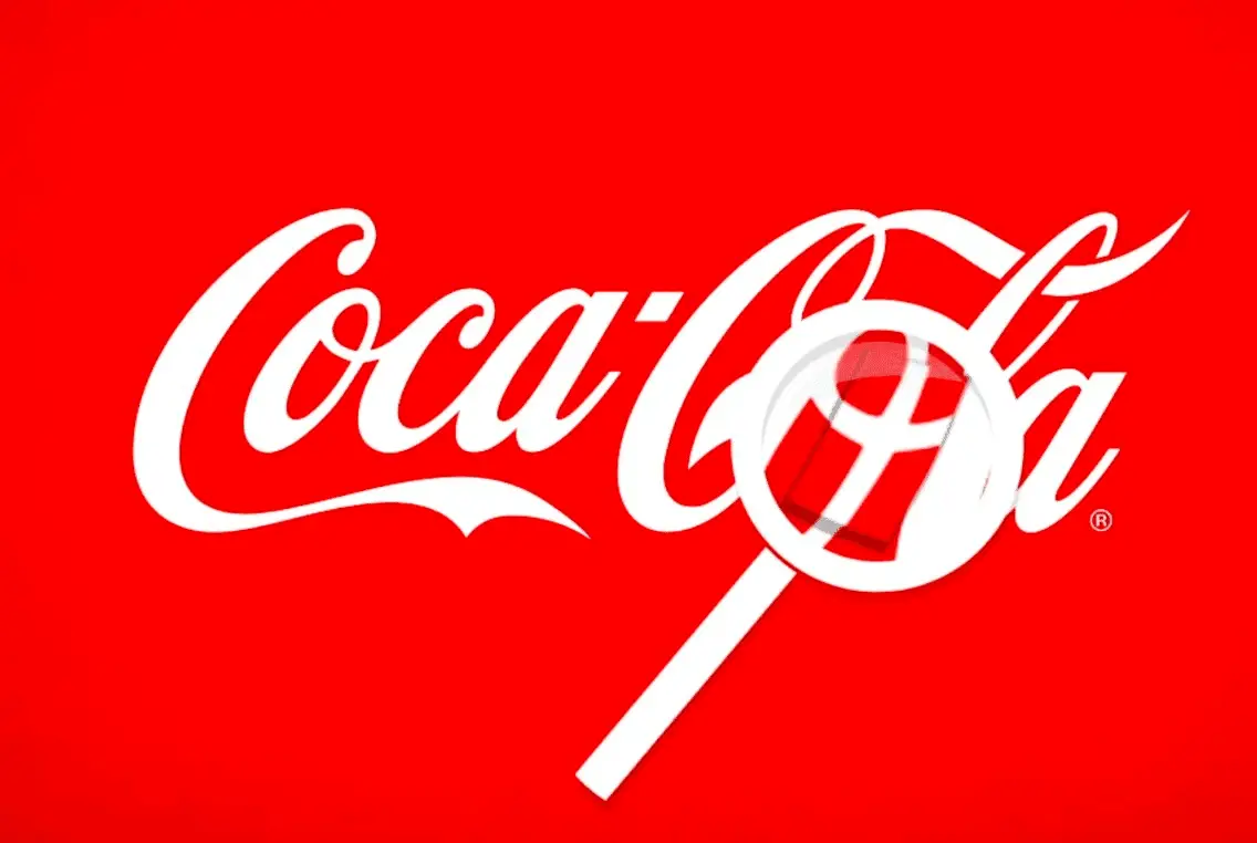 شعار كوكاكولا يتضمن علماً غير مقصود للدنمارك