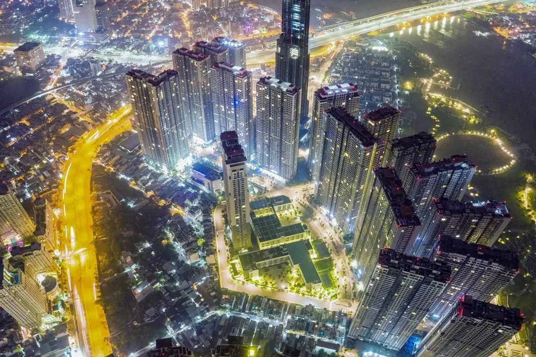 ساي غون في الليل