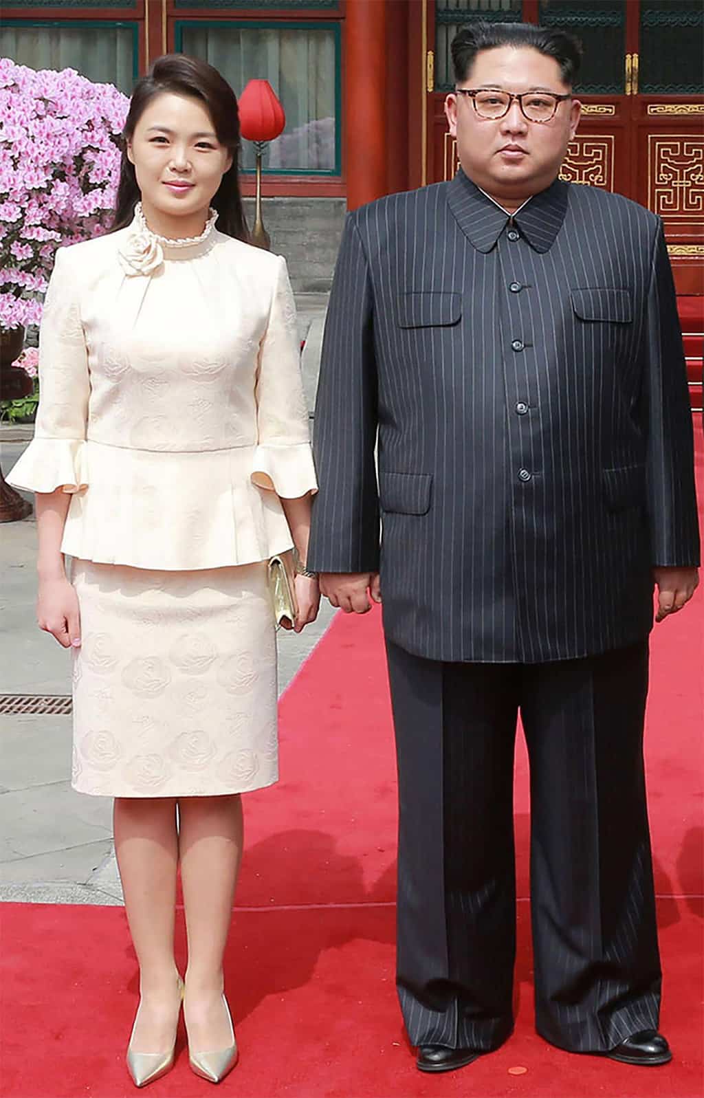 كيم جونغ أون وزوجته.
